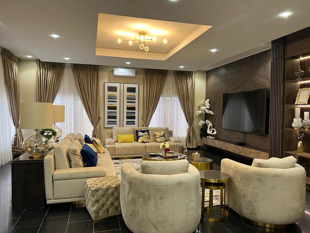 Elegant Living room design by FNL Designs