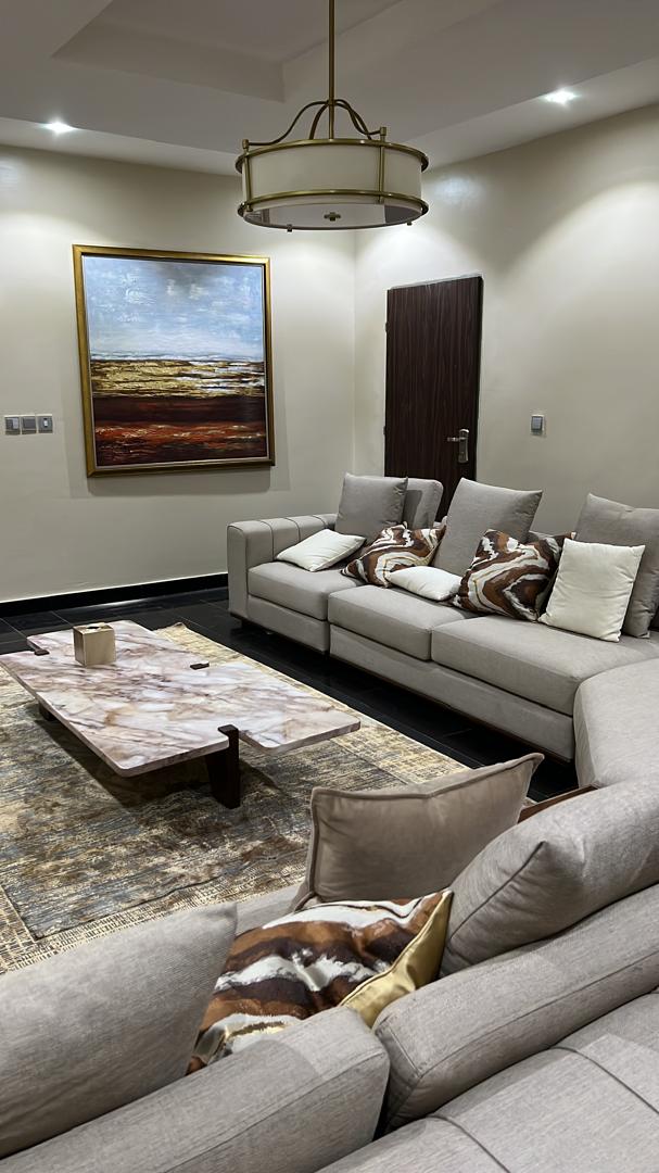 Elegant Living room design by FNL Designs